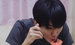 娱乐吃瓜蜀黍王俊凯,娱乐吃瓜蜀黍的青春成长记